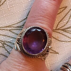Stunning Purple Amethyst Gemstone Ring Size 6